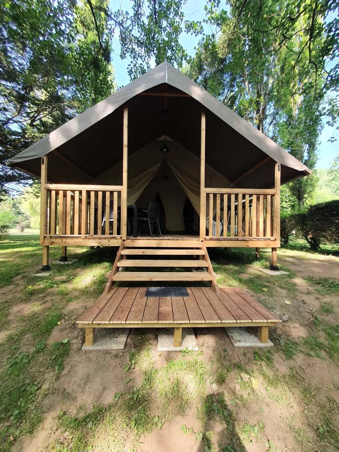 Camping d'Auberoche 3 étoiles★★★