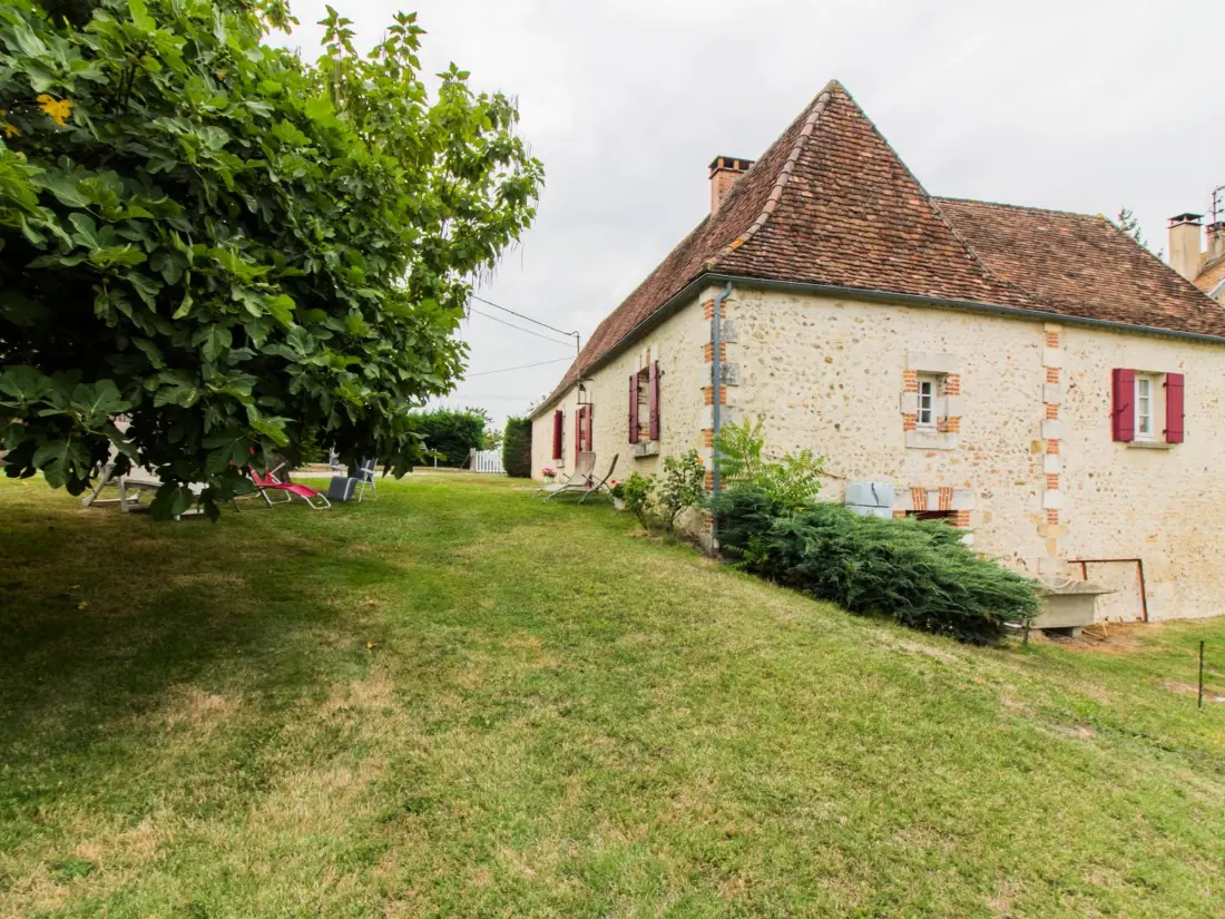 Maison de Vacances SAINT-CREPIN-D'AUBEROCHE