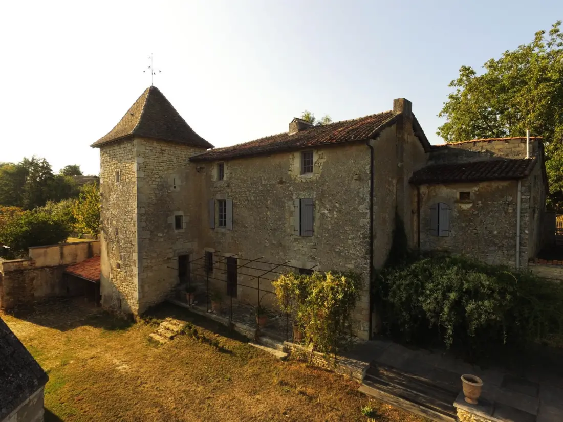 Maison de Vacances Beaulieu-sur-Sonnette 2