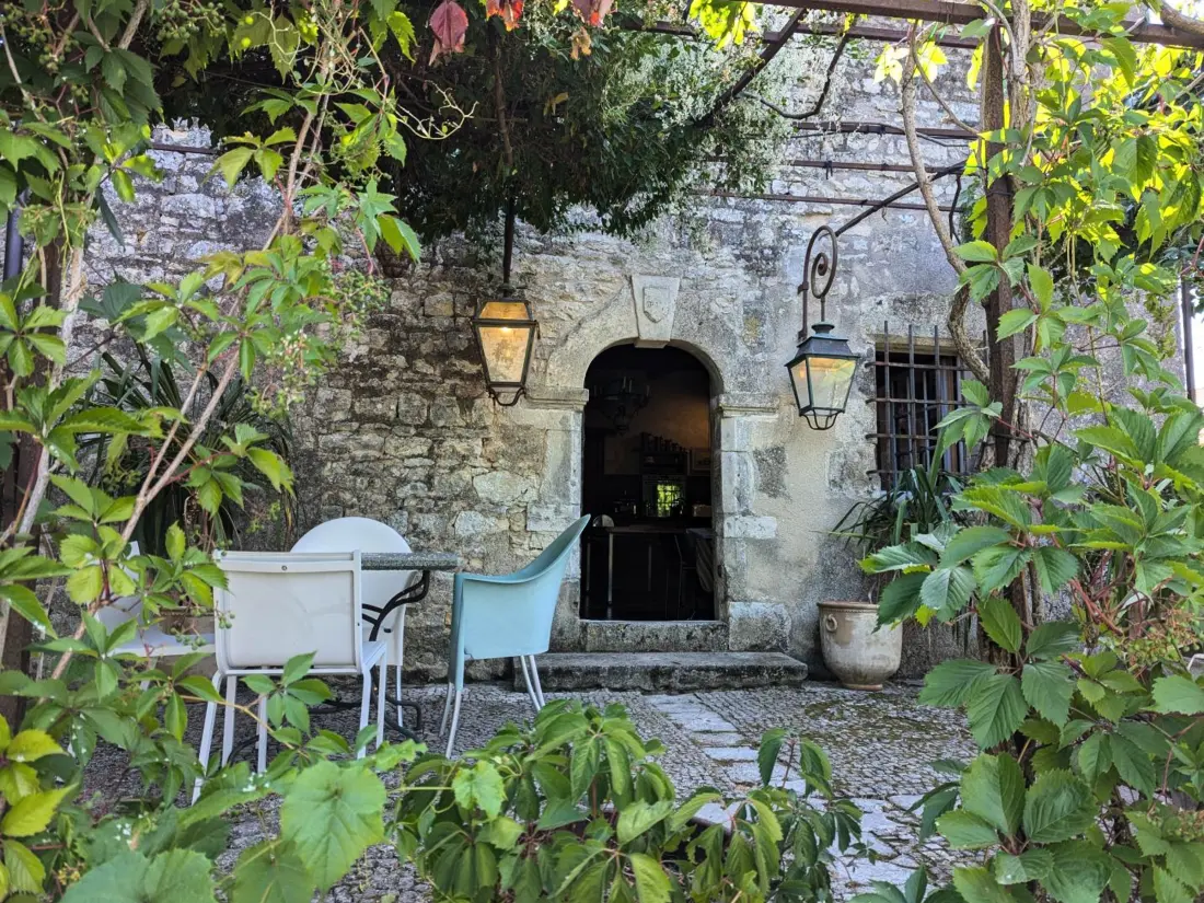 Maison de Vacances Beaulieu-sur-Sonnette 3
