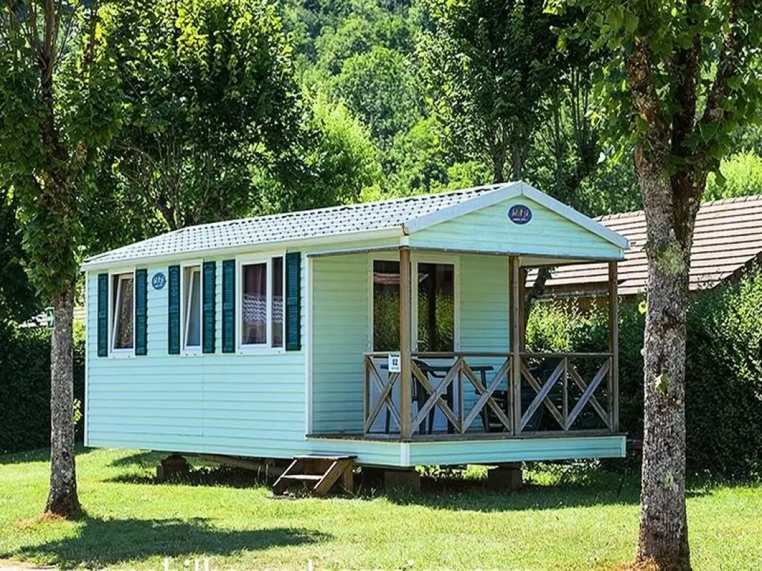 Flower Camping du Lac de la Seigneurie 3 étoiles★★★