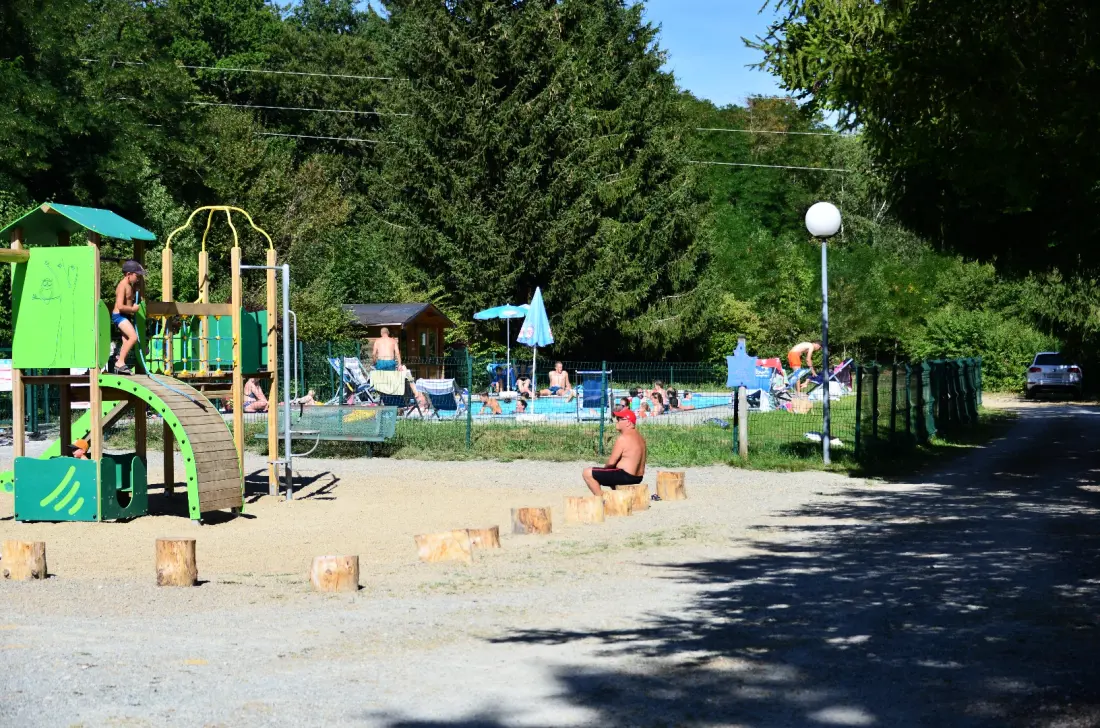 Flower Camping du Lac de la Seigneurie 3 étoiles★★★