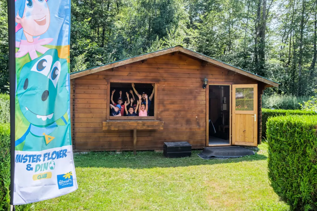 Flower Camping du Lac de la Seigneurie 3 étoiles★★★