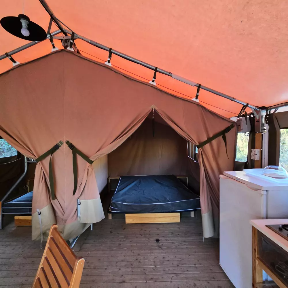 Flower Camping les Tomasses 4 étoiles★★★★