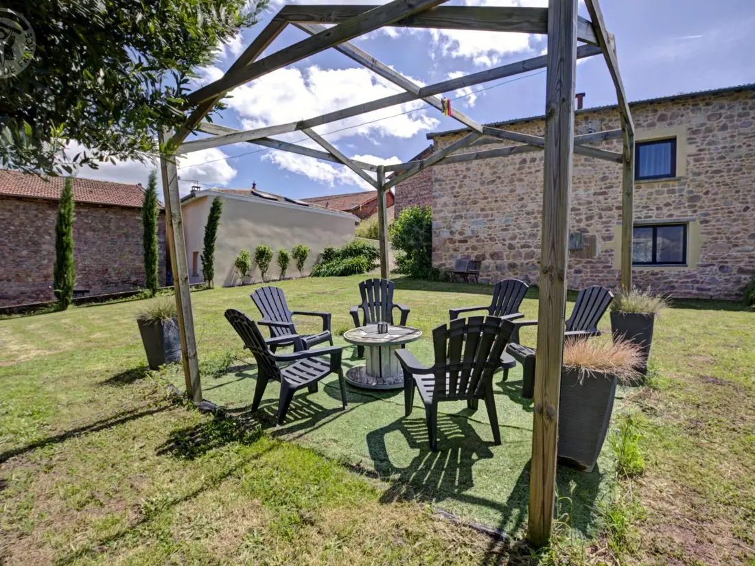 Maison de Vacances BELMONT-DE-LA-LOIRE 2