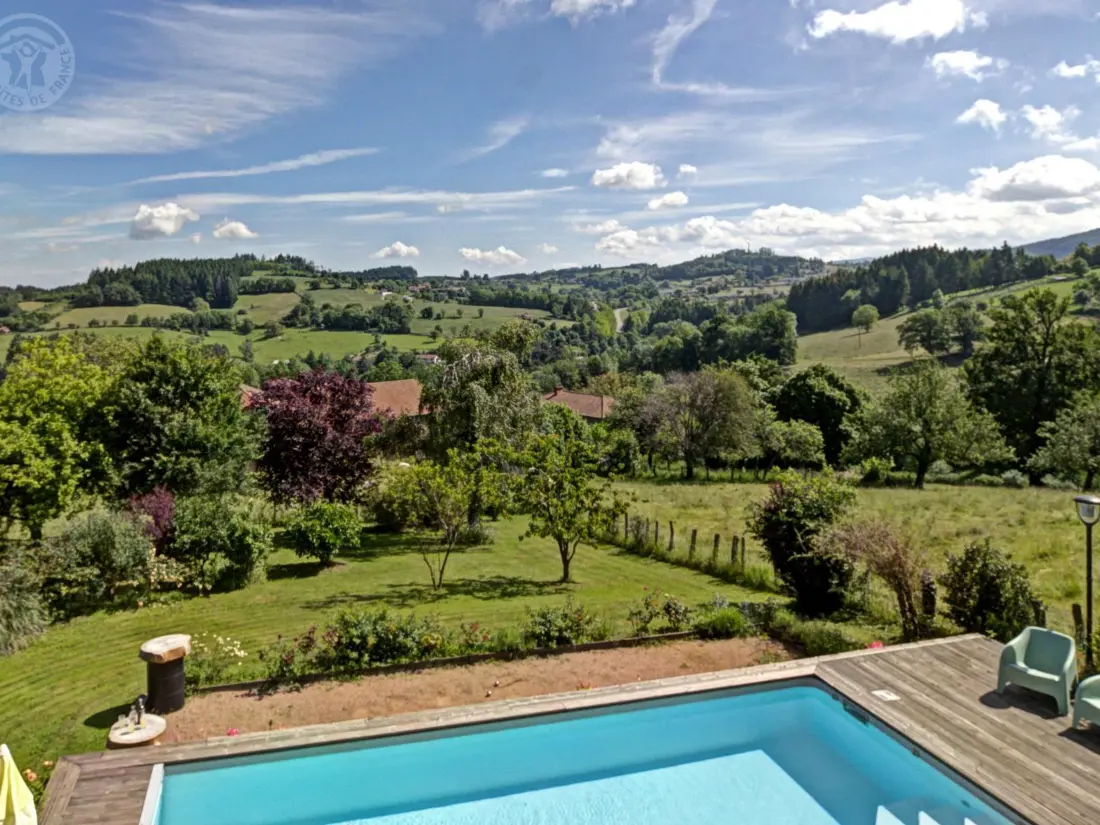 Maison de Vacances BELMONT-DE-LA-LOIRE 4