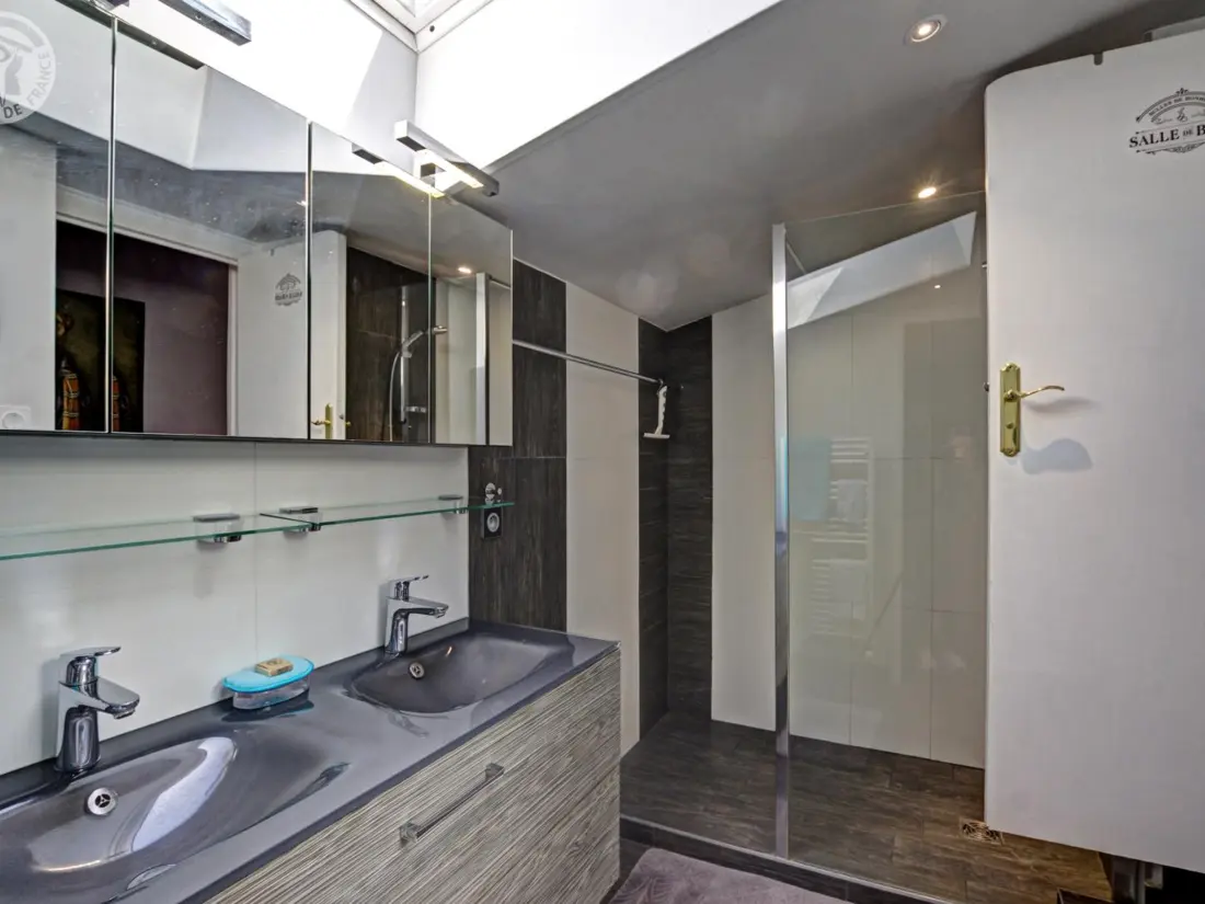 Maison de Vacances BELMONT-DE-LA-LOIRE 4