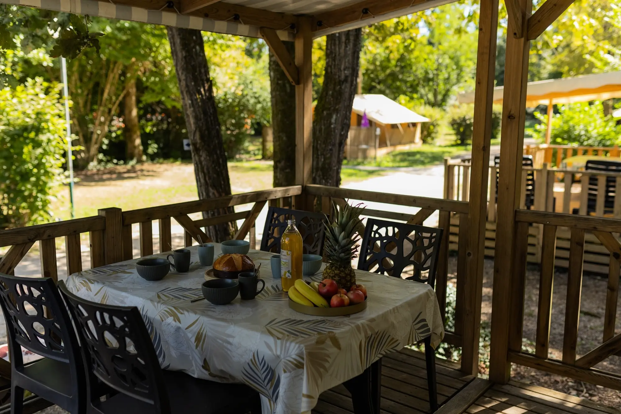 Camping Des 3 Lacs **** - Belmont Tramonet - 47