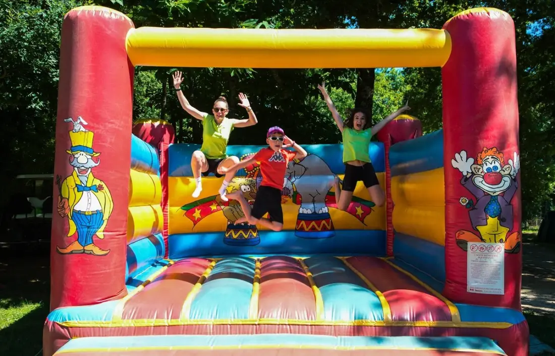 Flower Camping Les Nauves 3 étoiles★★★