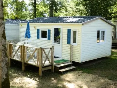 Flower Camping Les Nauves 3 étoiles★★★