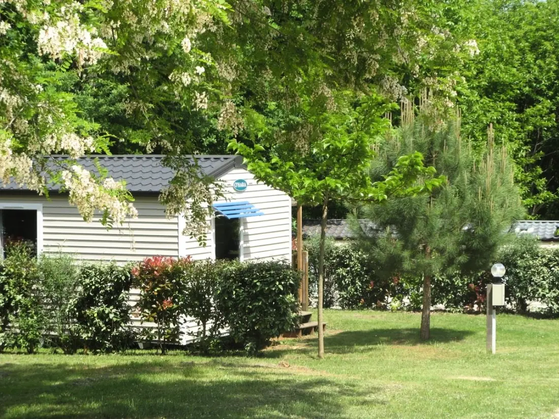 Flower Camping Les Nauves 3 étoiles★★★