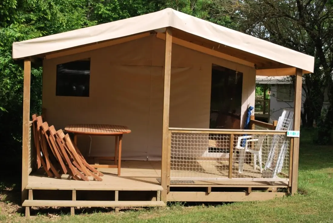 Flower Camping Les Nauves 3 étoiles★★★