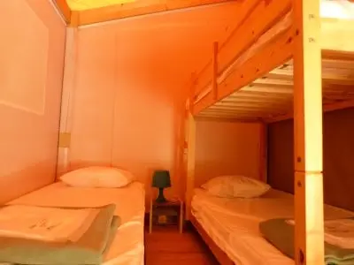 Flower Camping Les Nauves 3 étoiles★★★