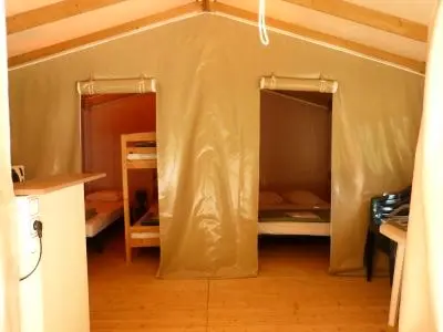 Flower Camping Les Nauves 3 étoiles★★★