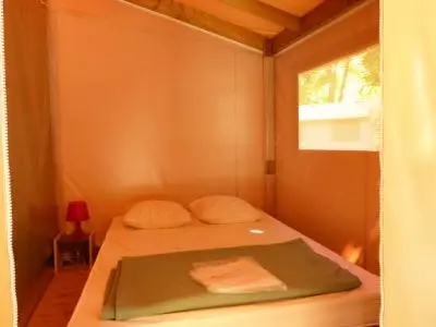 Flower Camping Les Nauves 3 étoiles★★★