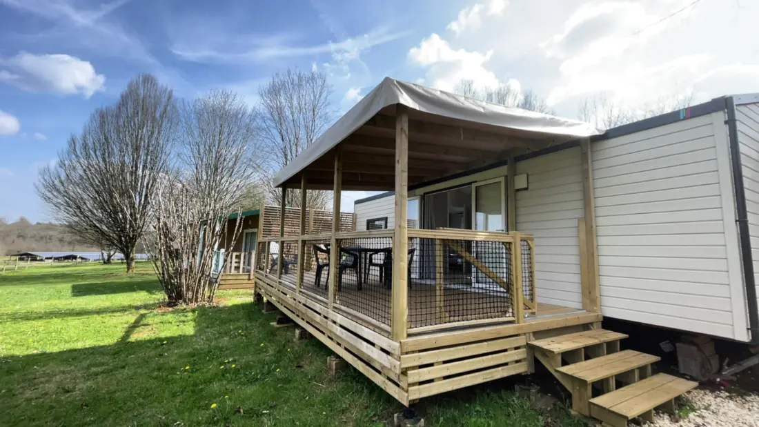 Flower Camping Les Nauves 3 étoiles★★★