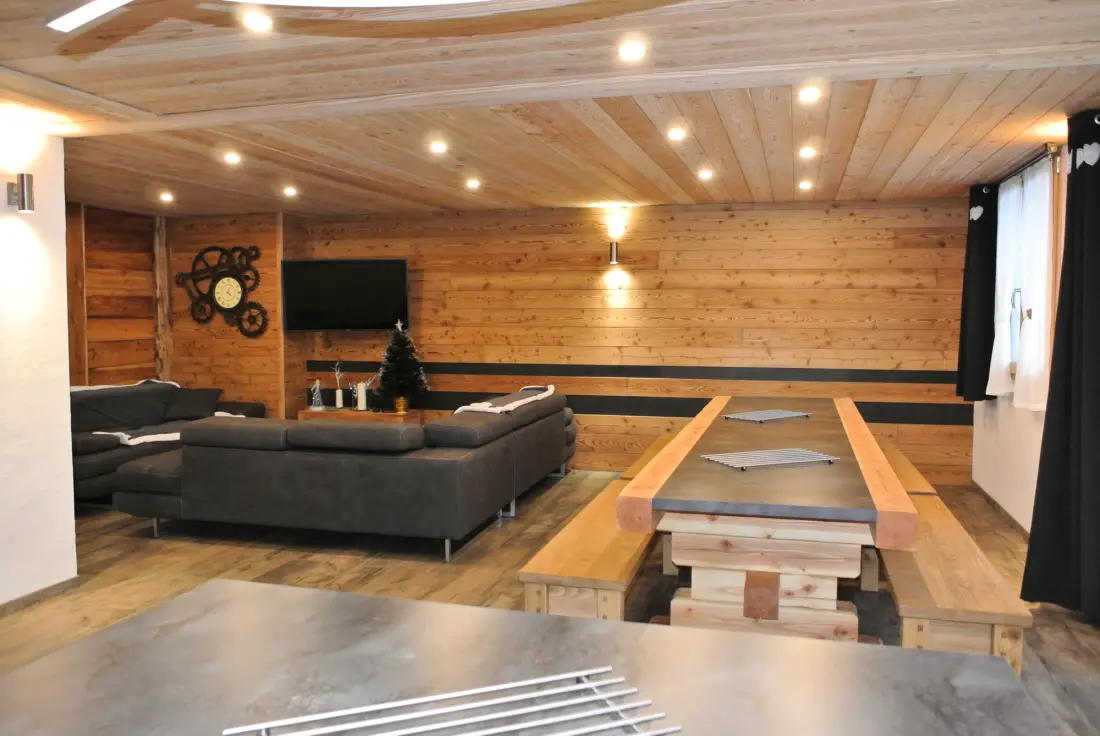 Maison 7 pièces 12 personnes centre station proche pistes