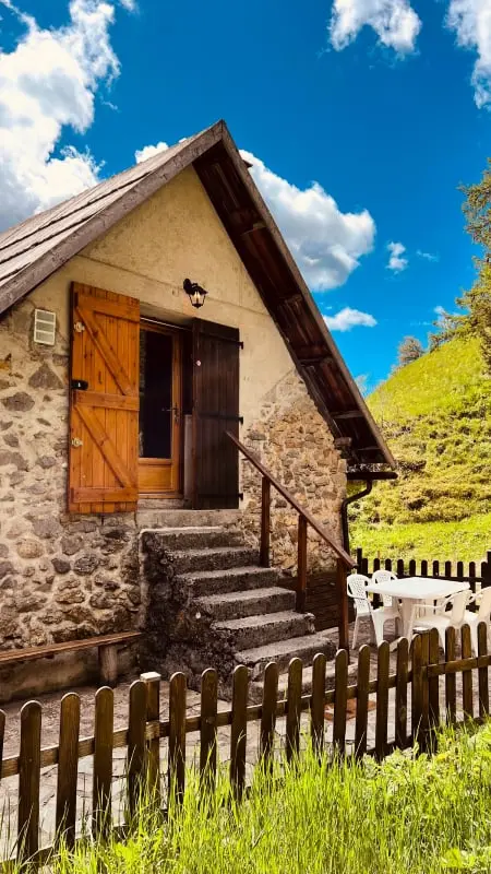Grange Pour 6 Personnes Avec Studio Indépendant