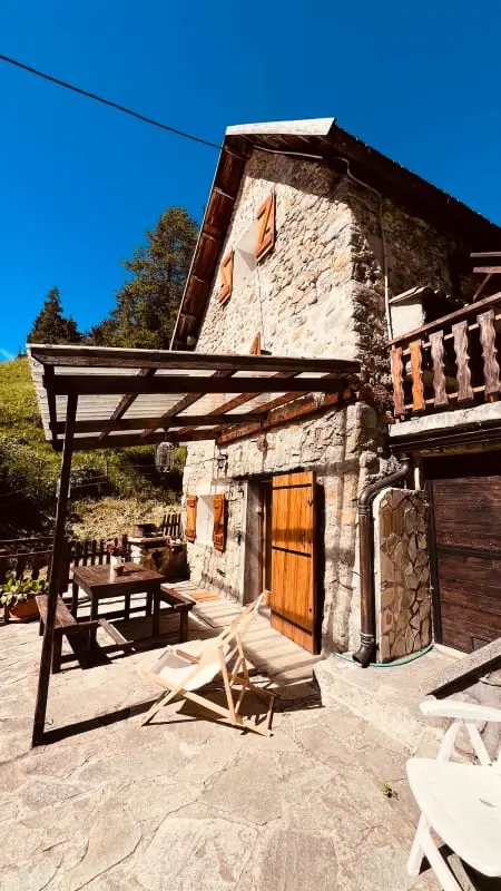 Grange Pour 6 Personnes Avec Studio Indépendant