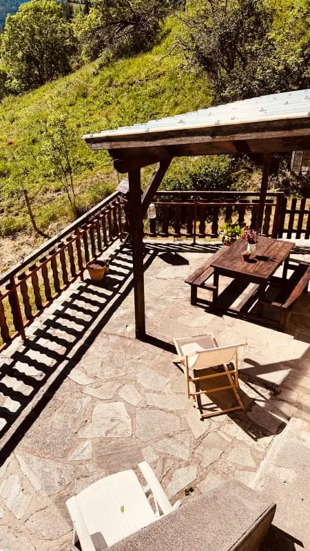 Grange Pour 6 Personnes Avec Studio Indépendant