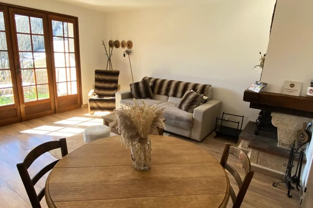 T2 Cosy Avec Cheminée Et Terrasse - 5min Valberg