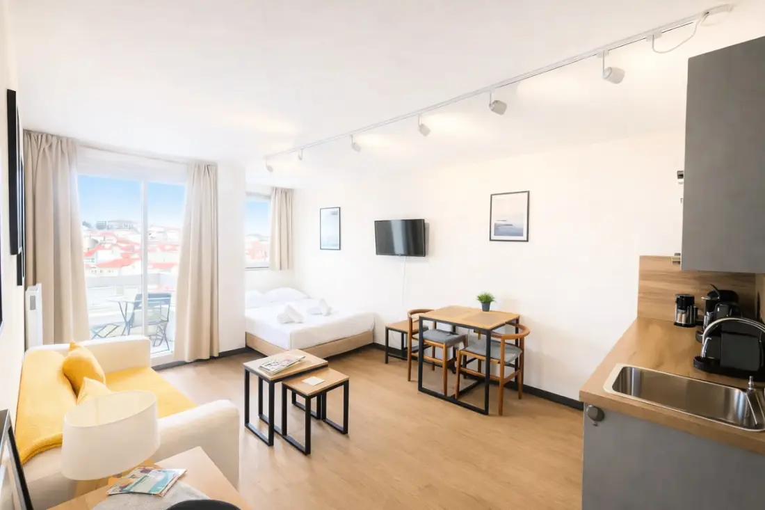 Charmant Studio Avec Balcon, Piscine &amp; Plage