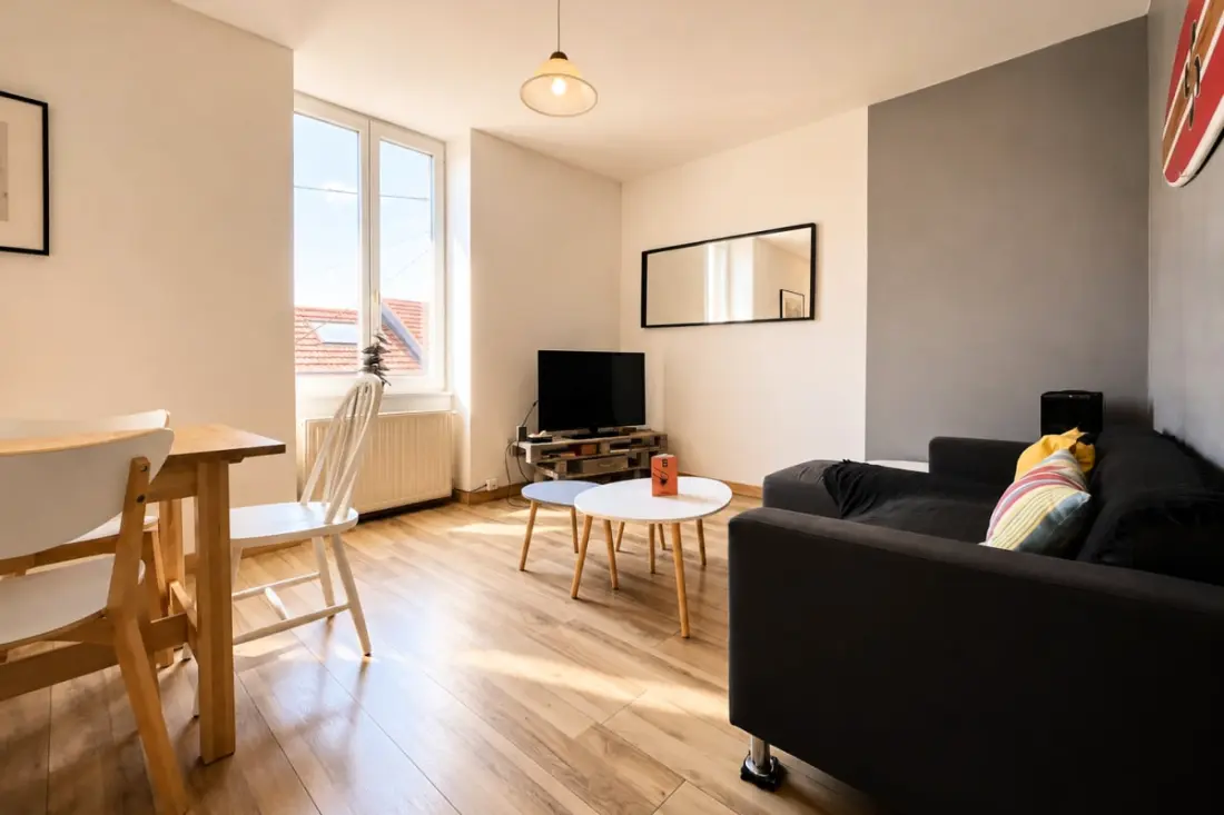 Bel Appartement Lumineux Et Chaleureux