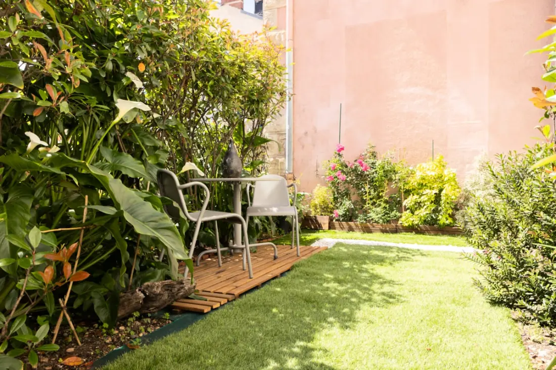 Très Beau Et Grand T2, Jardin Et Terrasse
