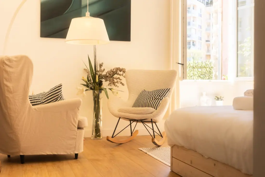 Très Beau Et Grand T2, Jardin Et Terrasse