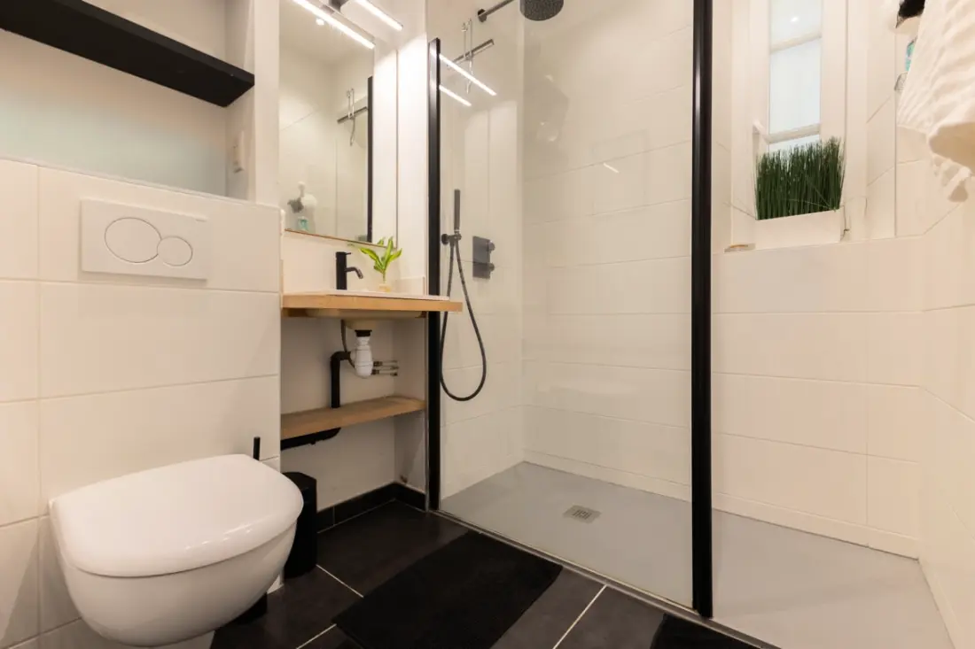 Très Beau Et Grand T2, Jardin Et Terrasse