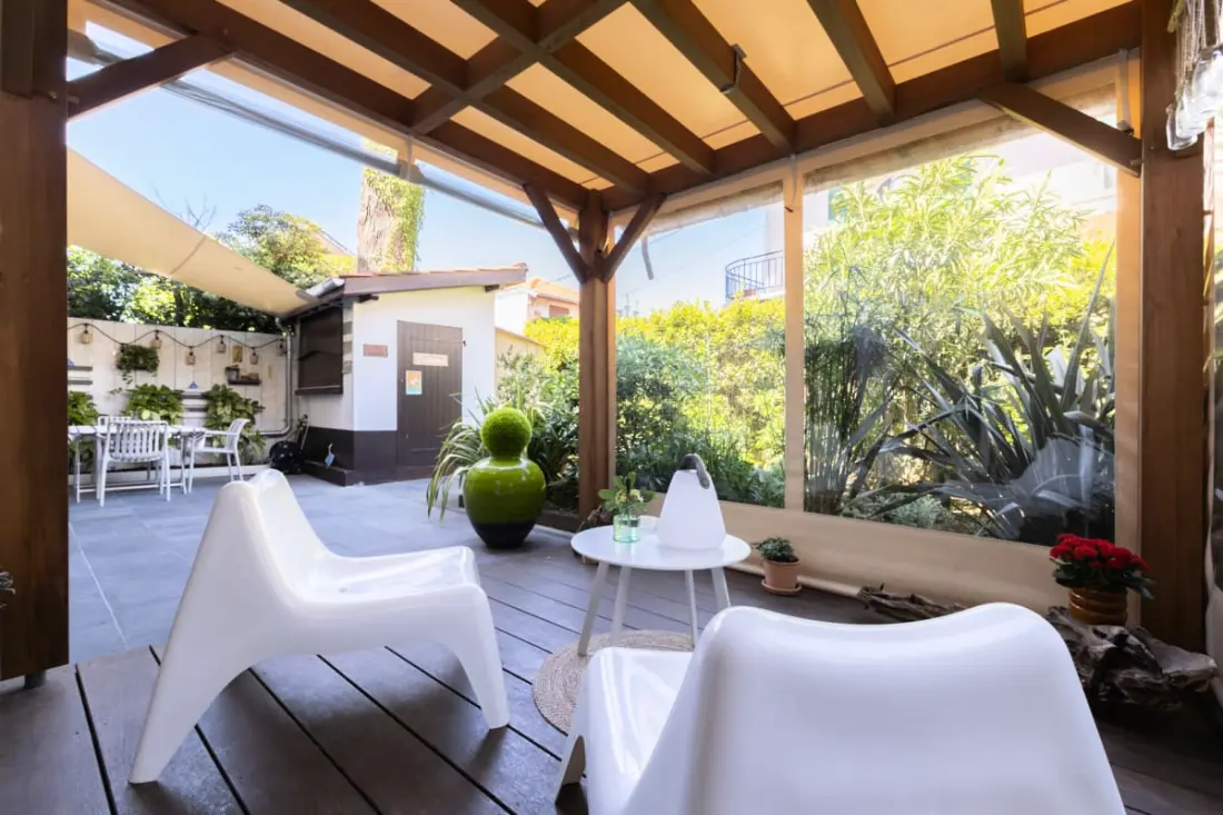 Très Beau Et Grand T2, Jardin Et Terrasse