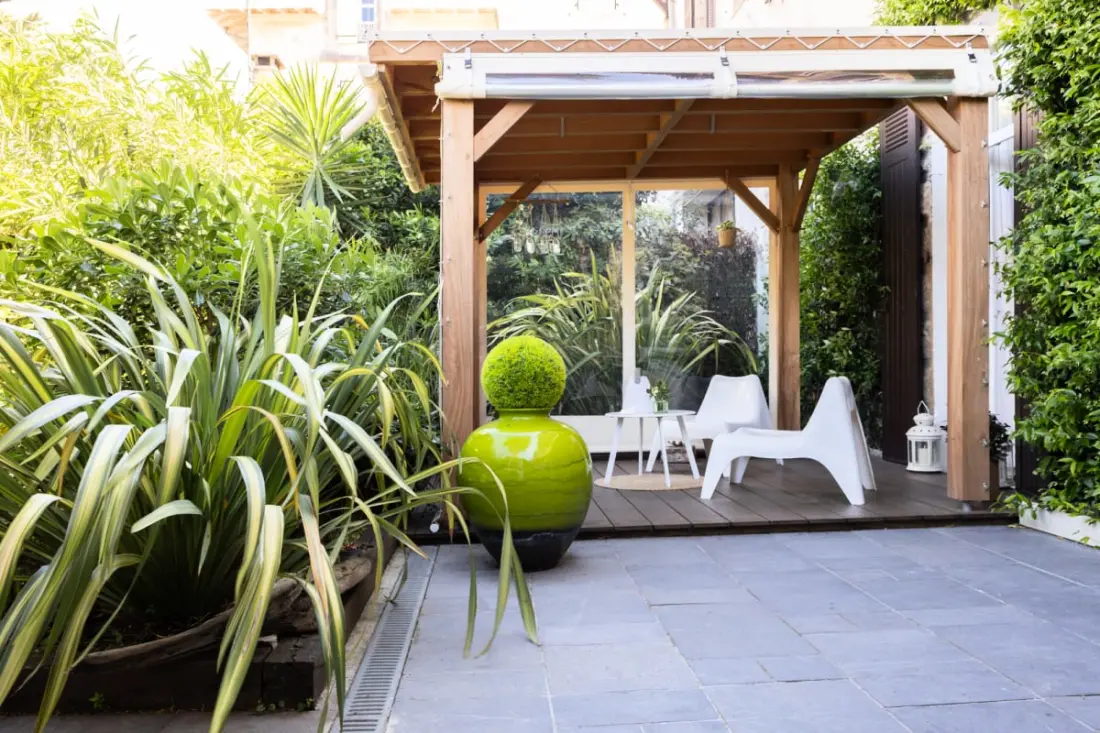 Très Beau Et Grand T2, Jardin Et Terrasse