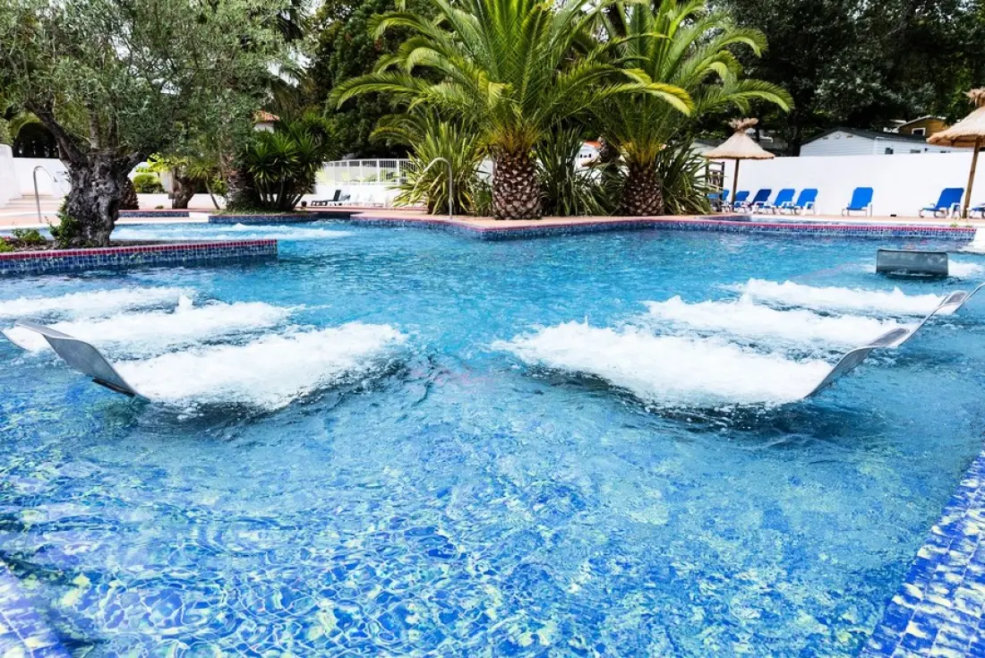 Camping  Le Ruisseau 5 étoiles★★★★★ - Maeva Camping