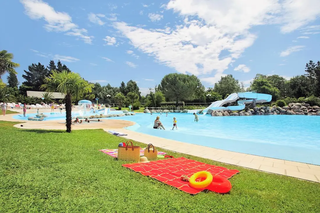 Camping  Le Ruisseau 5 étoiles★★★★★ - Maeva Camping