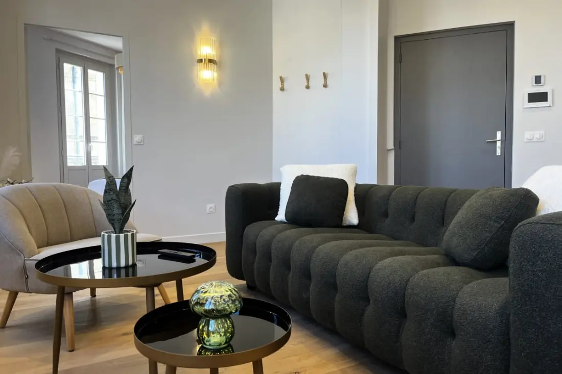 Appartement T3 Pour 4 Personnes, Climatisation, Terrasse - Gare Saint-jean