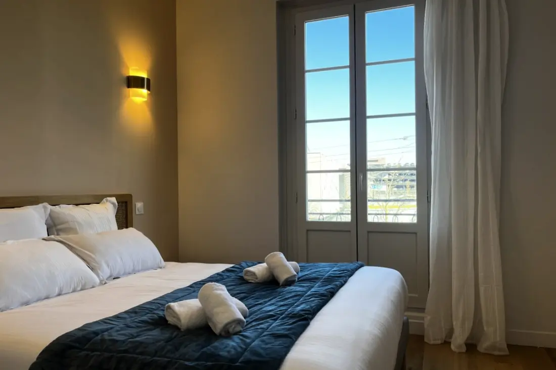 Appartement T3 Pour 4 Personnes, Climatisation, Terrasse - Gare Saint-jean