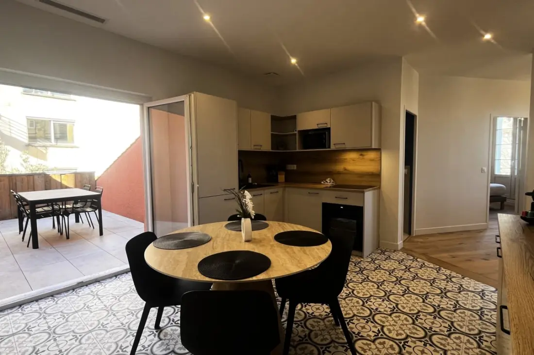 Appartement T3 Pour 4 Personnes, Climatisation, Terrasse - Gare Saint-jean