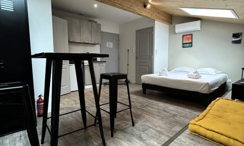 Appartement Rénové Avec Belle Pierre Et Climatisation Pour 2 Personnes - - Bordeaux - 1