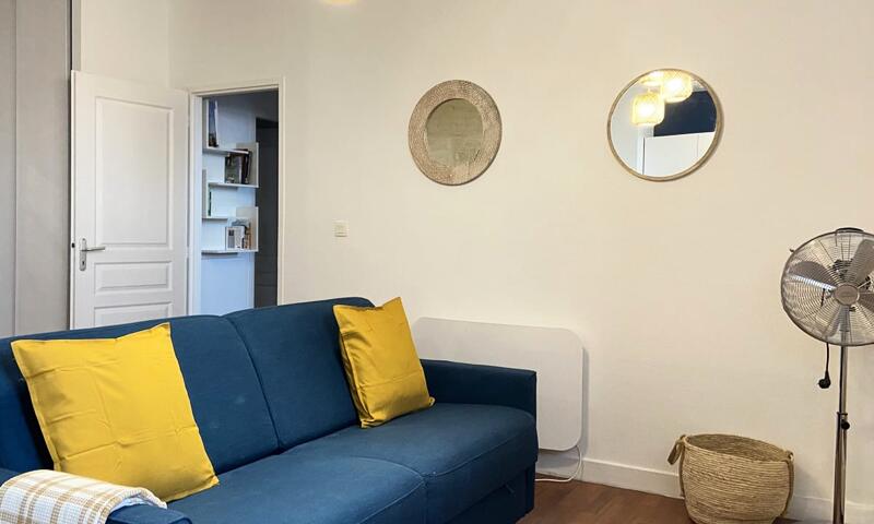 Bel Appartement Dans Un Immeuble Historique Proche Des Allées De Tourny - - Bordeaux - 9