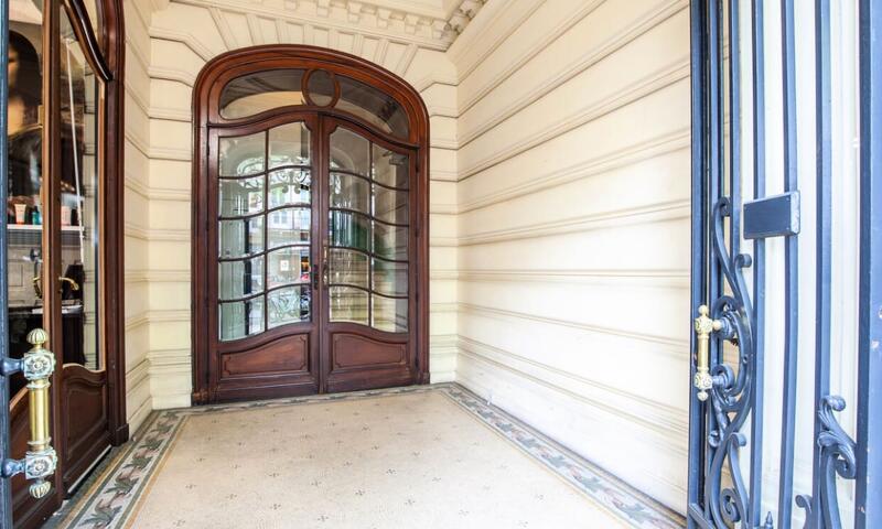 Bel Appartement Dans Un Immeuble Historique Proche Des Allées De Tourny - - Bordeaux - 17