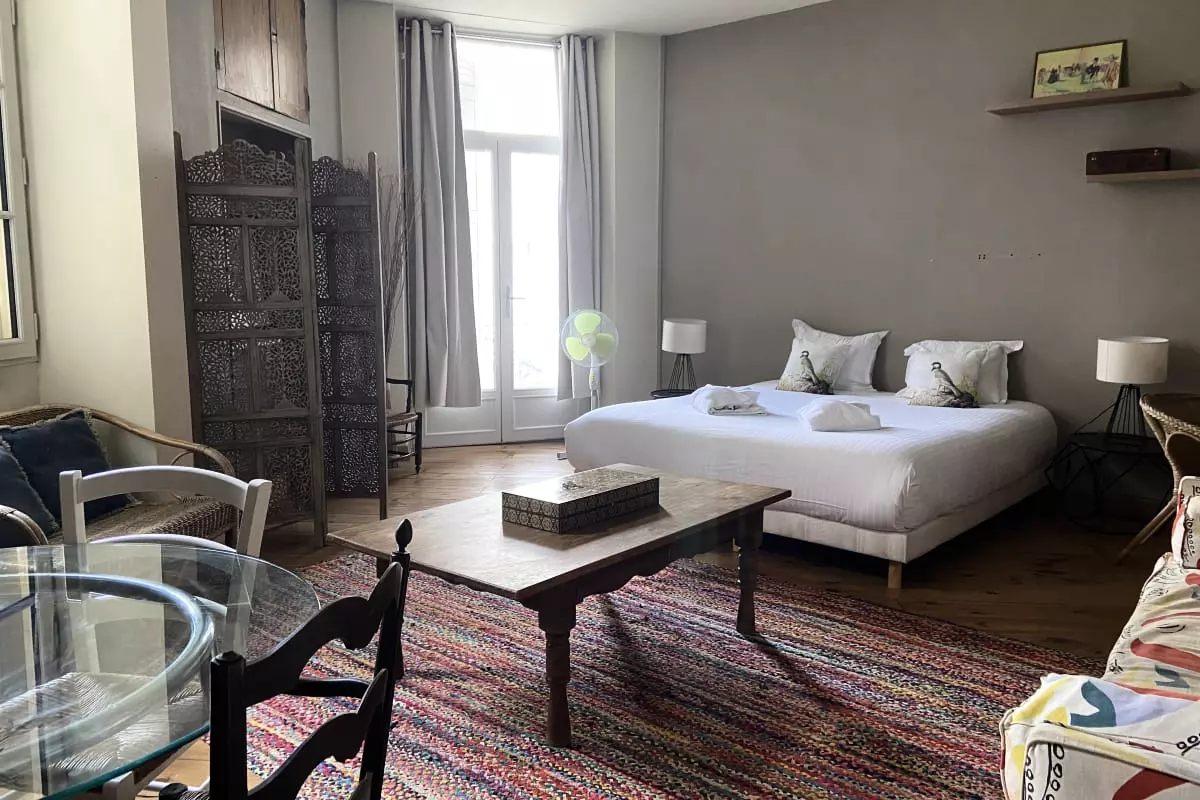 Charmant Appartement Pour 4 Dans Le Centre Ville De Bordeaux - - Bordeaux - 1