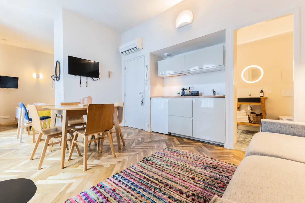 Superbe Appartement Typiquement Bordelais En Hypercentre Pour 4 Personnes - - Bordeaux - 1