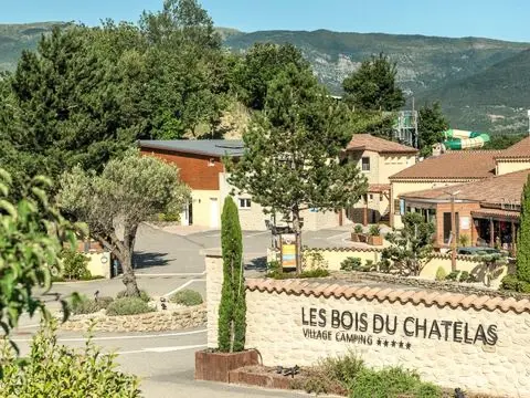 Yelloh! Village Les Bois Du Chatelas 4 étoiles★★★★