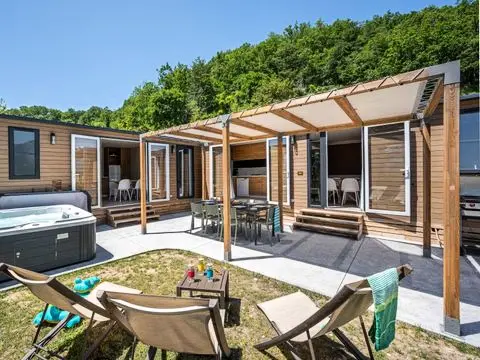Yelloh! Village Les Bois Du Chatelas 4 étoiles★★★★