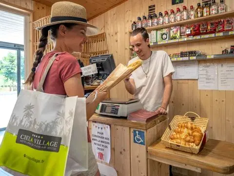 Yelloh! Village Les Bois Du Chatelas 4 étoiles★★★★