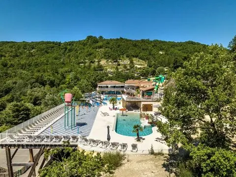 Yelloh! Village Les Bois Du Chatelas 4 étoiles★★★★