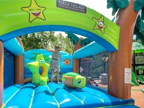 Yelloh! Village Les Bois Du Chatelas 4 étoiles★★★★