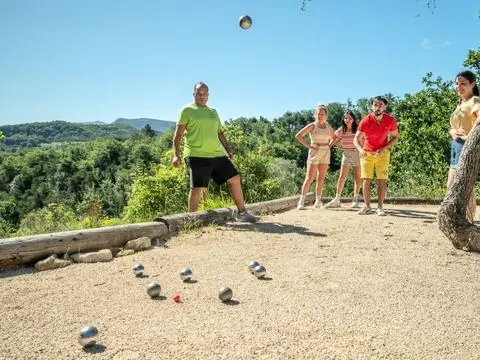 Yelloh! Village Les Bois Du Chatelas 4 étoiles★★★★