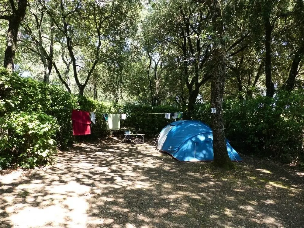 Flower Camping Le Martinet Rouge 3 étoiles★★★