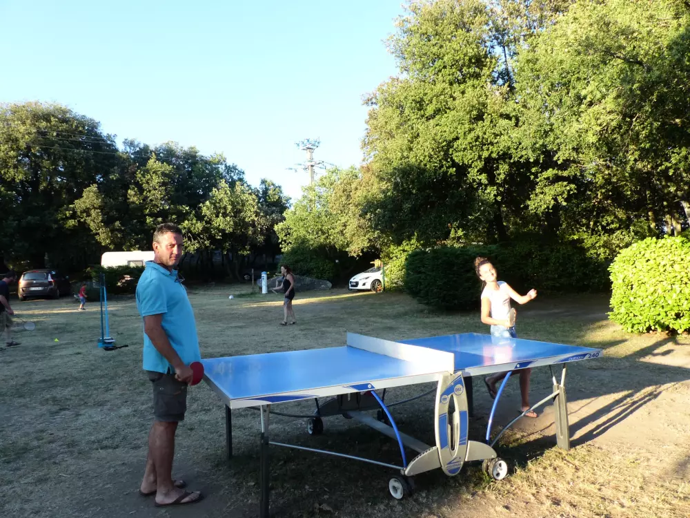 Flower Camping Le Martinet Rouge 3 étoiles★★★